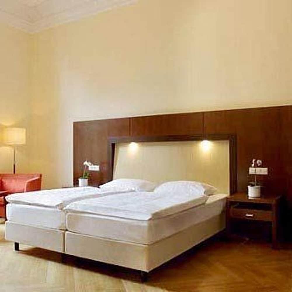 Alsterblick Boutique Hotel Хамбург Екстериор снимка